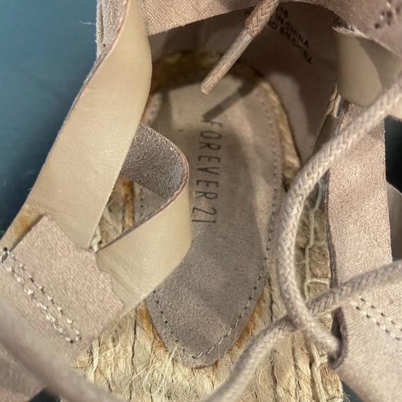 Forever 21 Mocassins Strappy Flat Sandals Shoes 6 Ankle Straps brown boho preppy - Picture 5 of 10